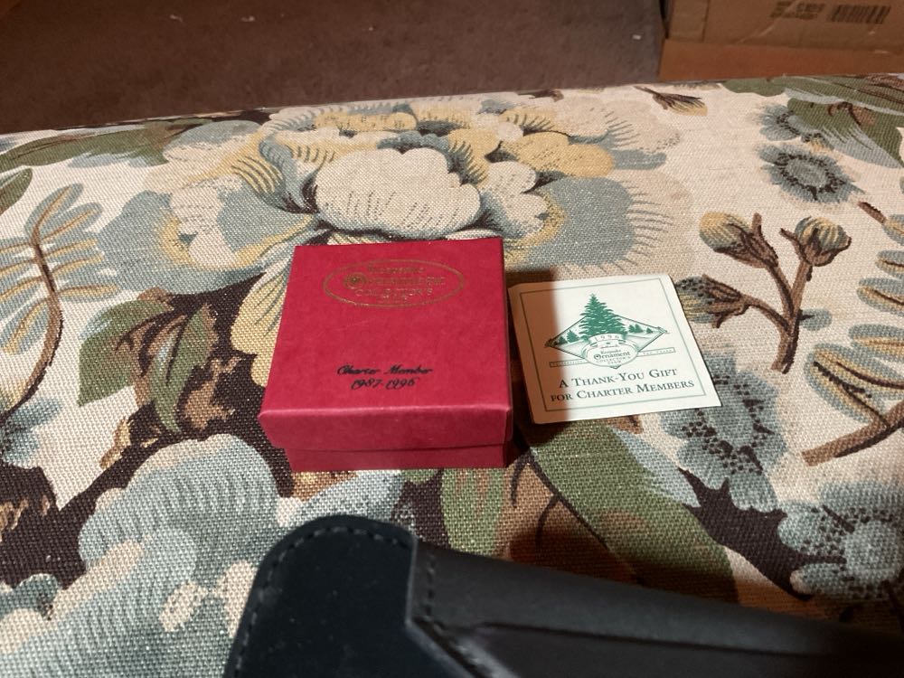 Charter Member 1987-1996  ornament collectible - Main Image 2