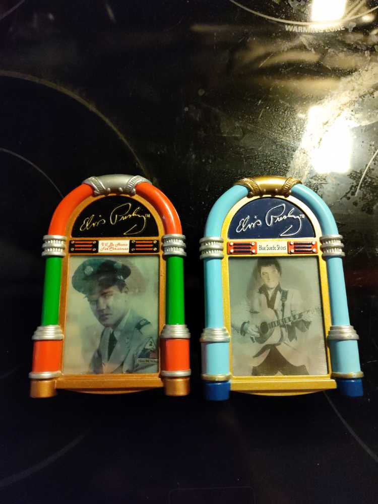 Pin Keepsake Ornament Collectors Club