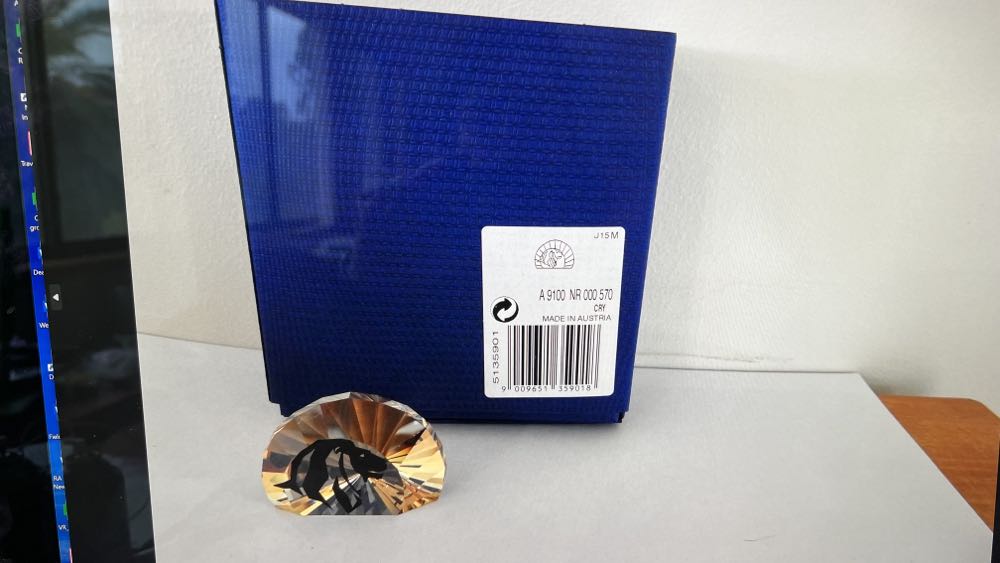 Lion Head Akili Paperweight SCS  5135901  ornament collectible [Barcode 9009651359018] - Main Image 2