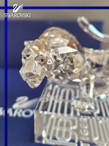 83290A Lemax Sculpture Canine Confusion 