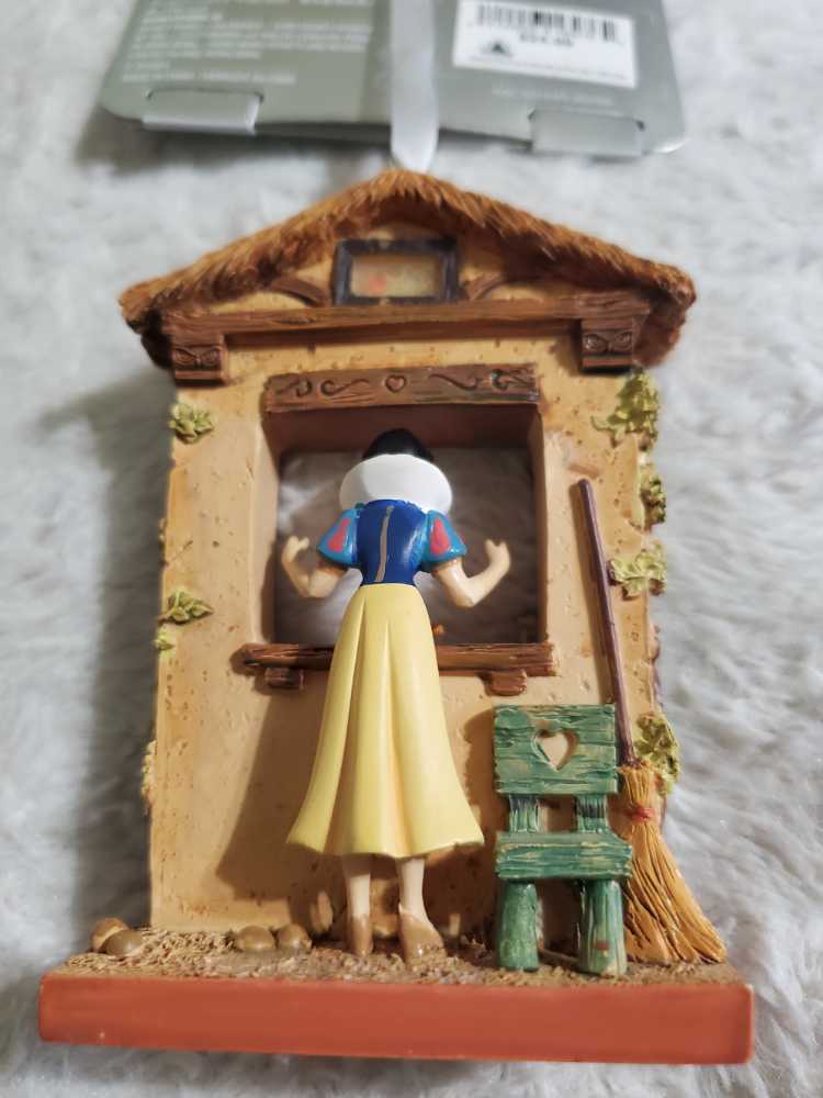 Snow White In Window With Forest Animals - Disney Sketchbook Fairytale Moments ornament collectible [Barcode 400923164764] - Main Image 2