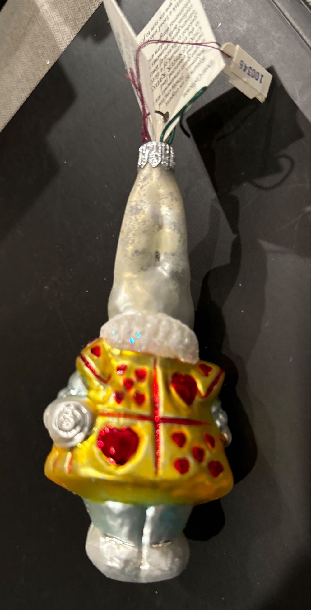 Queen’s Hare - Storybook (Storybook) ornament collectible - Main Image 2