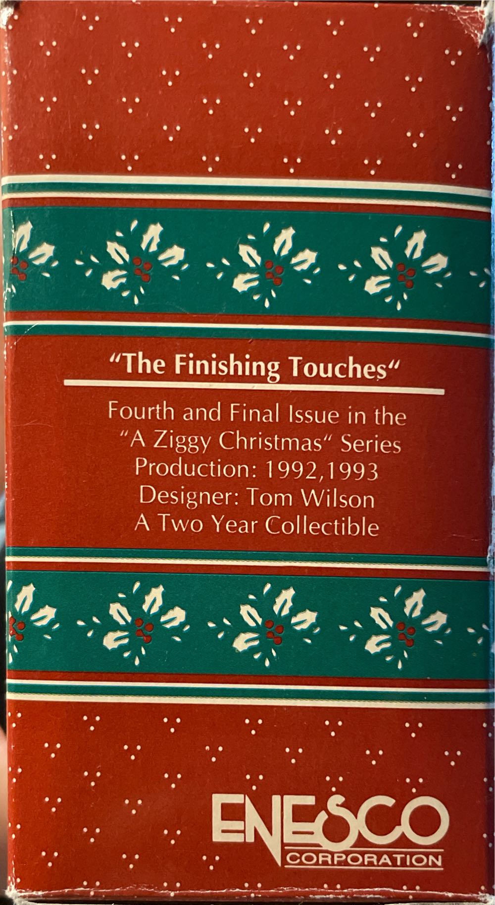 The Finishing Touches - A Ziggy Christmas (Ziggy Christmas) ornament collectible - Main Image 2