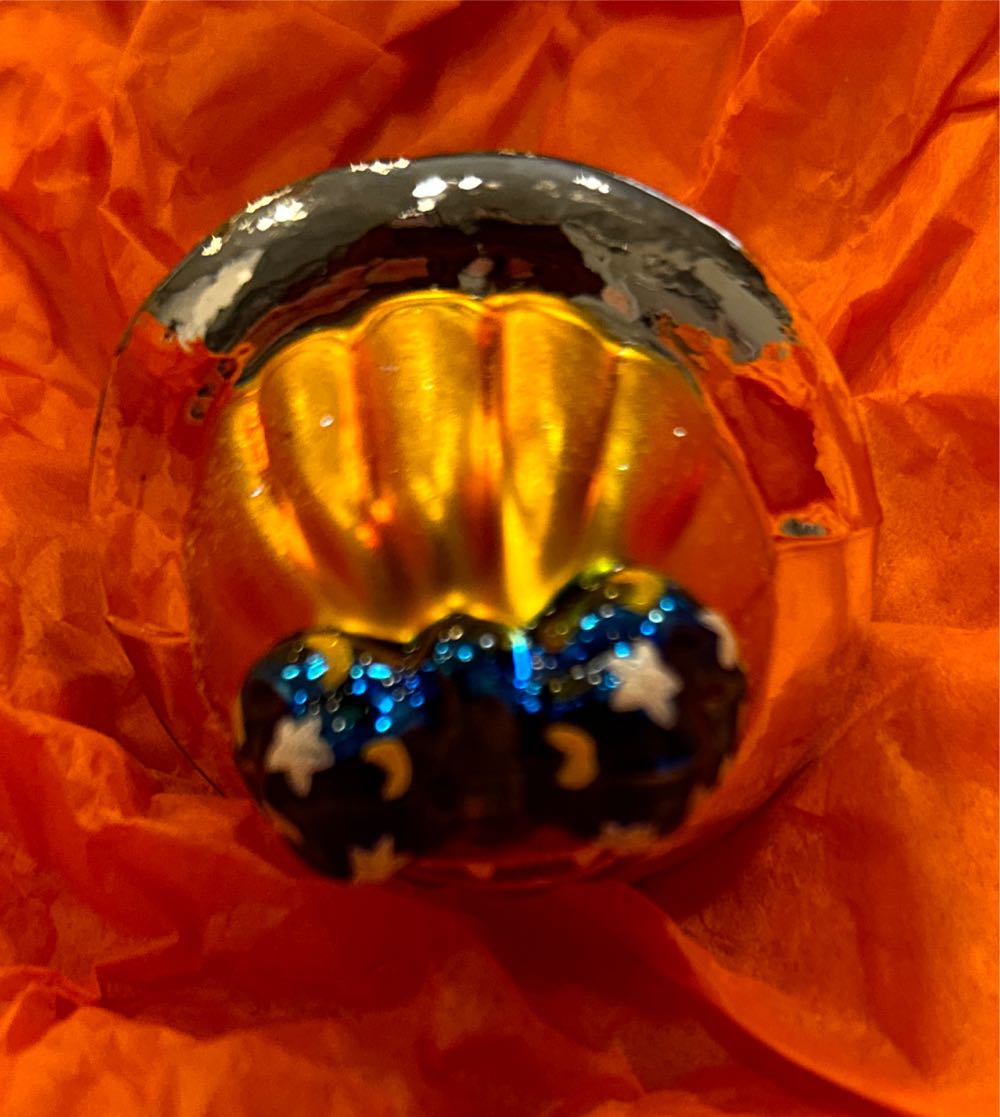 Millinery Maddness (Pumpkin) Gem  (Halloween) ornament collectible - Main Image 3