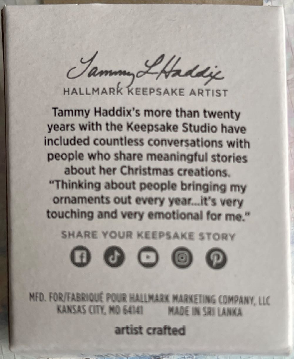 Furry Friends Making Memories SE - Making Memories (Mini - Making Memories) ornament collectible [Barcode 661127013061] - Main Image 3