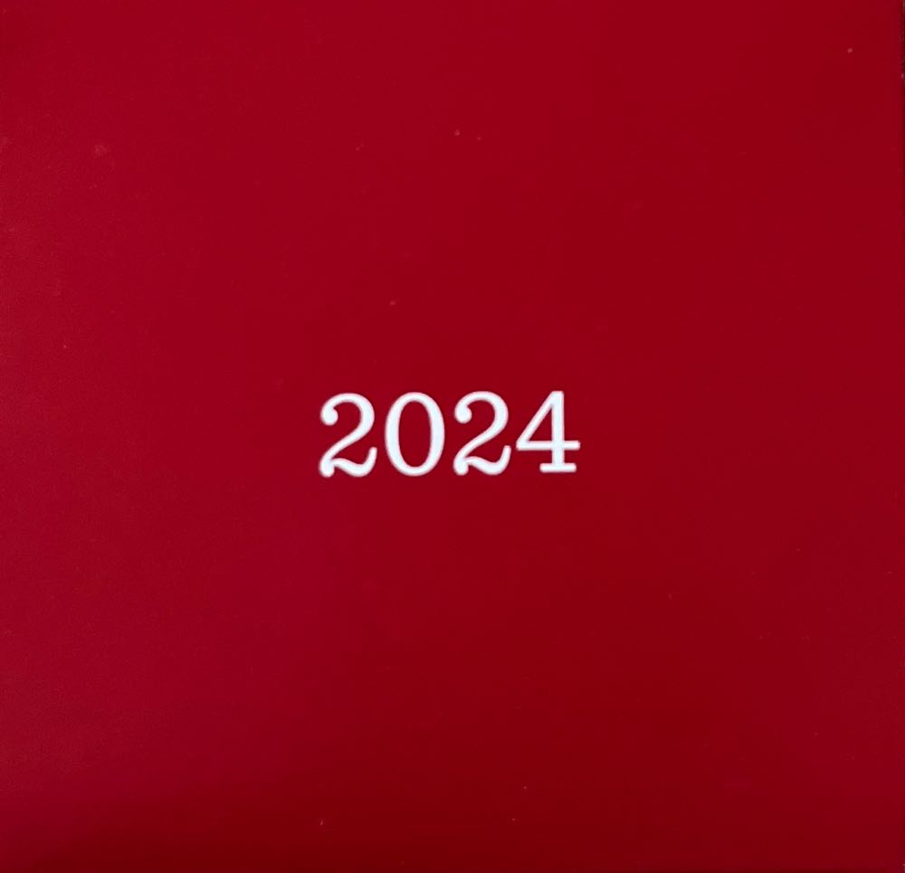 The Perfect Gift - Santa (Santa) ornament collectible [Barcode 661127024111] - Main Image 3