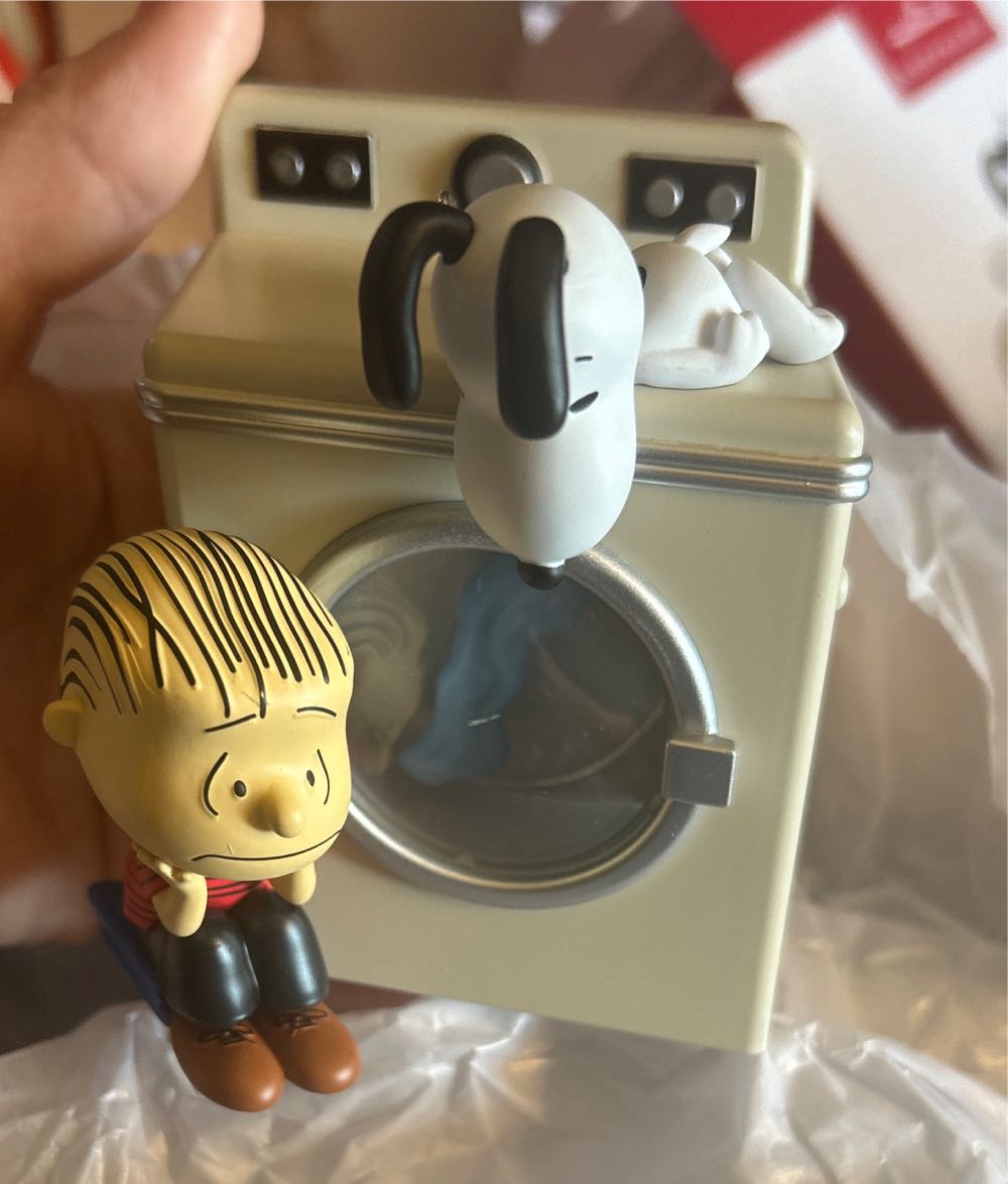 Waiting Game - Peanuts Non-Christmas (The Peanuts Gang) ornament collectible [Barcode 661127026474] - Main Image 3