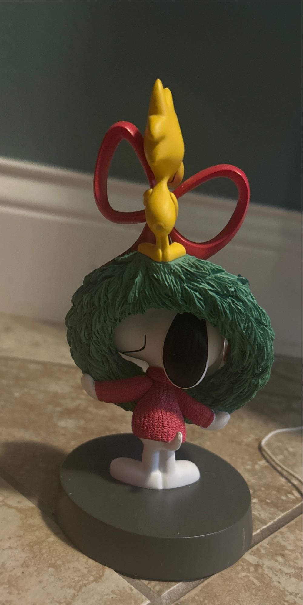 Friends Make Life Festive - Peanuts Tabletop ornament collectible [Barcode 661127050233] - Main Image 2