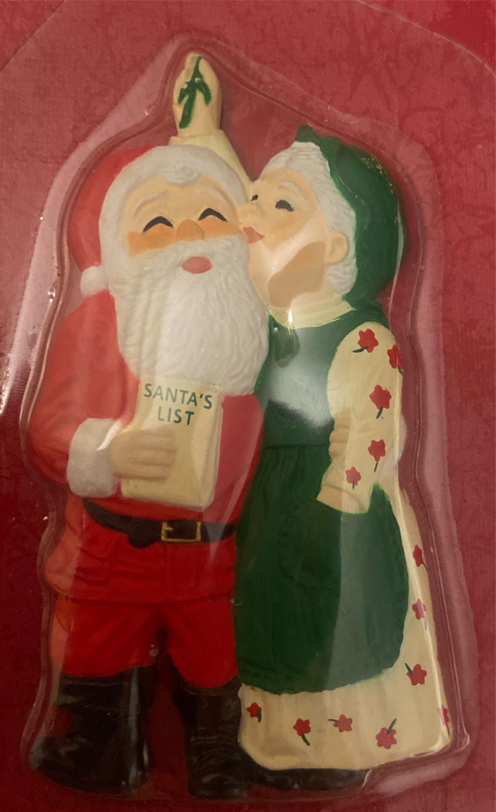 Hallmark Magnet Inspired By Keepsake Ornament Merry Mistletoe Time Of Mr And Mrs Claus Collector’s Series - Mr & Mrs Claus (Mr & Mrs Claus, Mistletoe, Christmas) ornament collectible [Barcode 015012488654] - Main Image 3