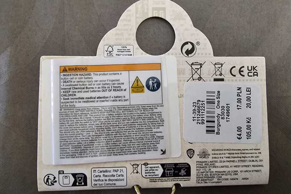 Harry Potter Hogwarts Light Up Snowglobe Hanging Ornament  ornament collectible - Main Image 4