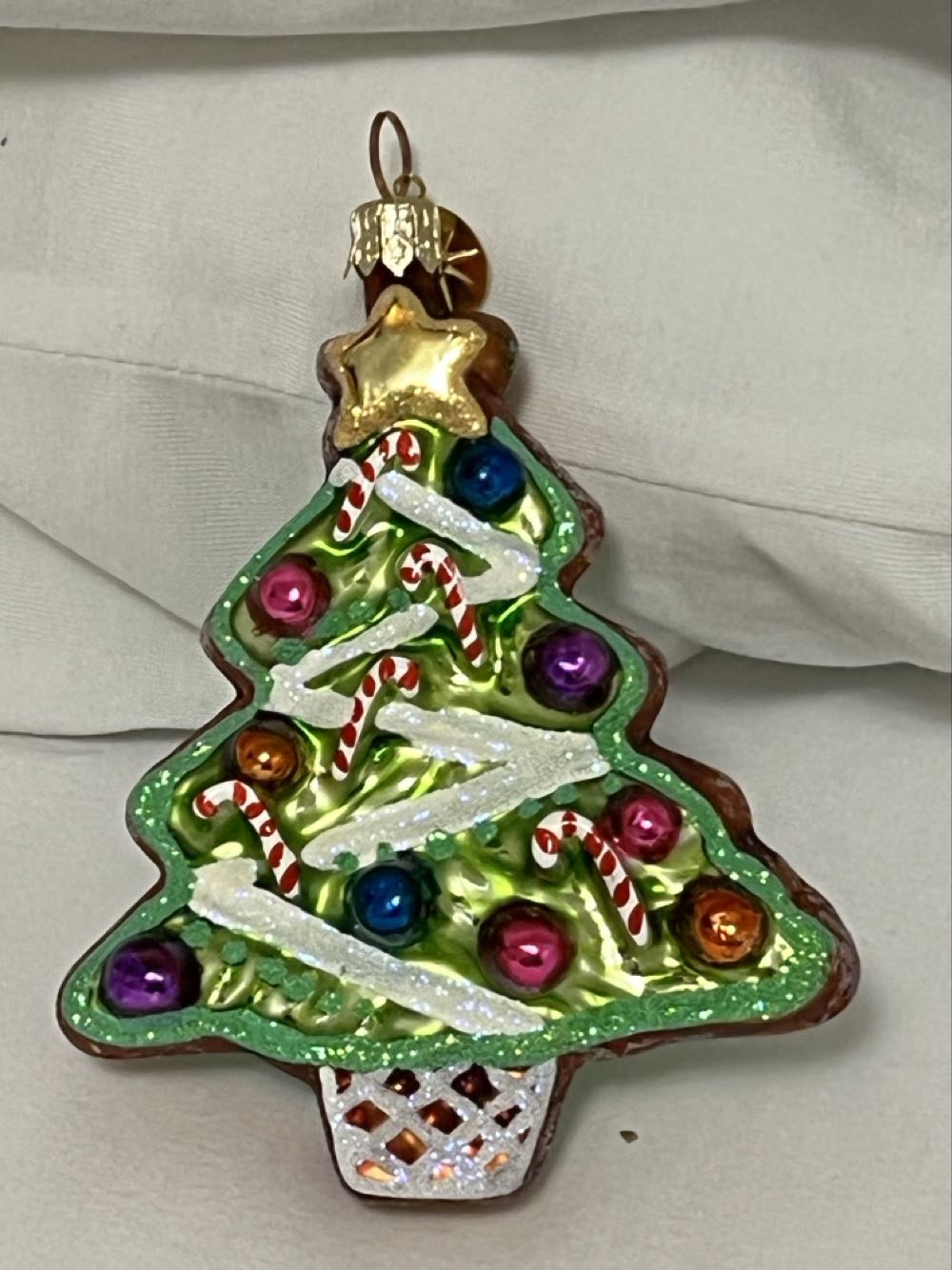 Holly Berry And Pine Faux Floral Wreath 19