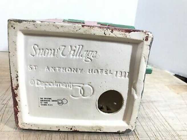Dept. 56 - St. Anthony Hotel #5006-7 1987 - Original Snow Village ornament collectible - Main Image 4