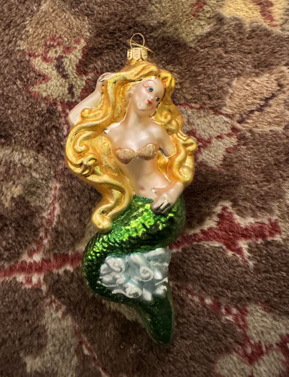 Holiday Panda Portrait ?