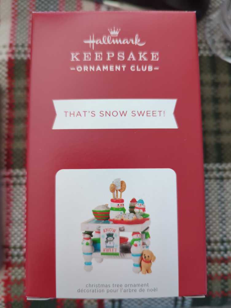 Clothtique Possible Dreams Retired Rainy Day Cheer #15117