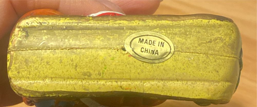 Vintage Plastic Santa On Sled Ornament - Vintage Christmas (Christmas, Santa, Presents) ornament collectible - Main Image 4