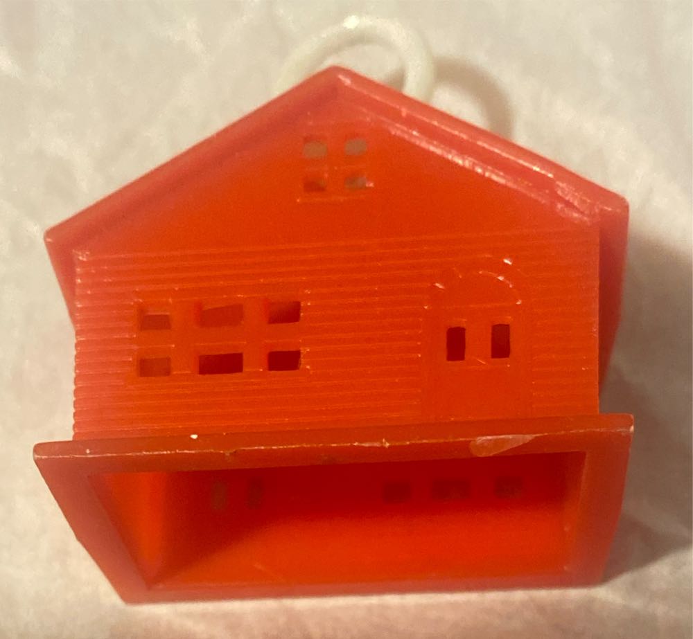 Vintage Red Plastic House Ornament - Vintage Christmas (Christmas House) ornament collectible - Main Image 4