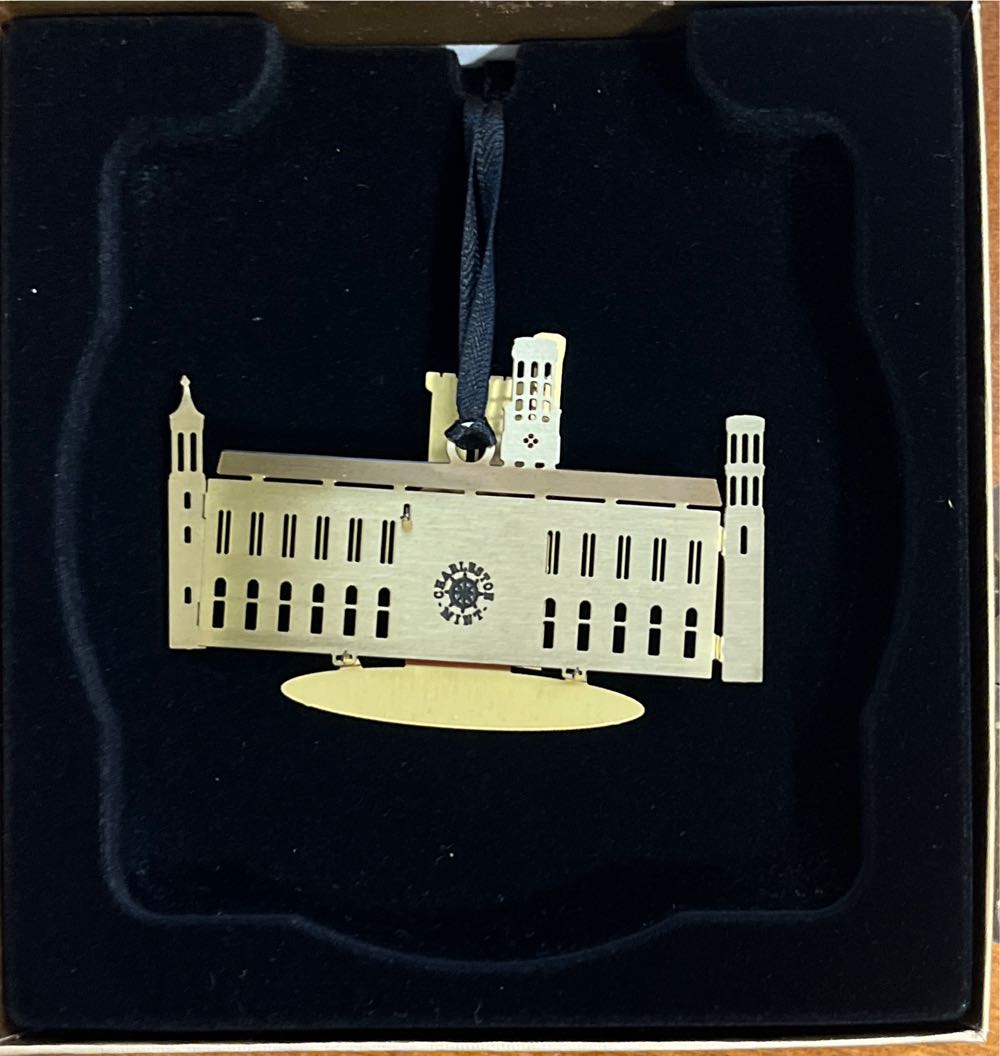 Smithsonian Castle  ornament collectible - Main Image 2