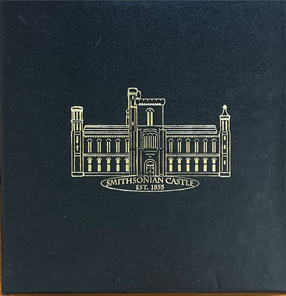 Smithsonian Castle  ornament collectible - Main Image 3