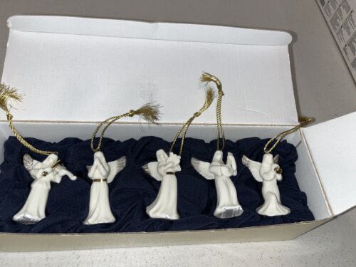 Elegance 5 Mikasa Holiday Elegance Christmas Angel 5 Piece Porcelain Set Of 5 Angels Figurines Fk001 605 Box Vintage  ornament collectible [Barcode 641265105446] - Main Image 1