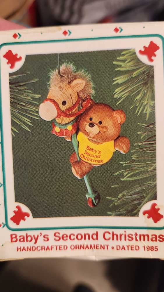 Clothtique Possible Dreams Under The Mistletoe Santa And Mrs Claus Kiss