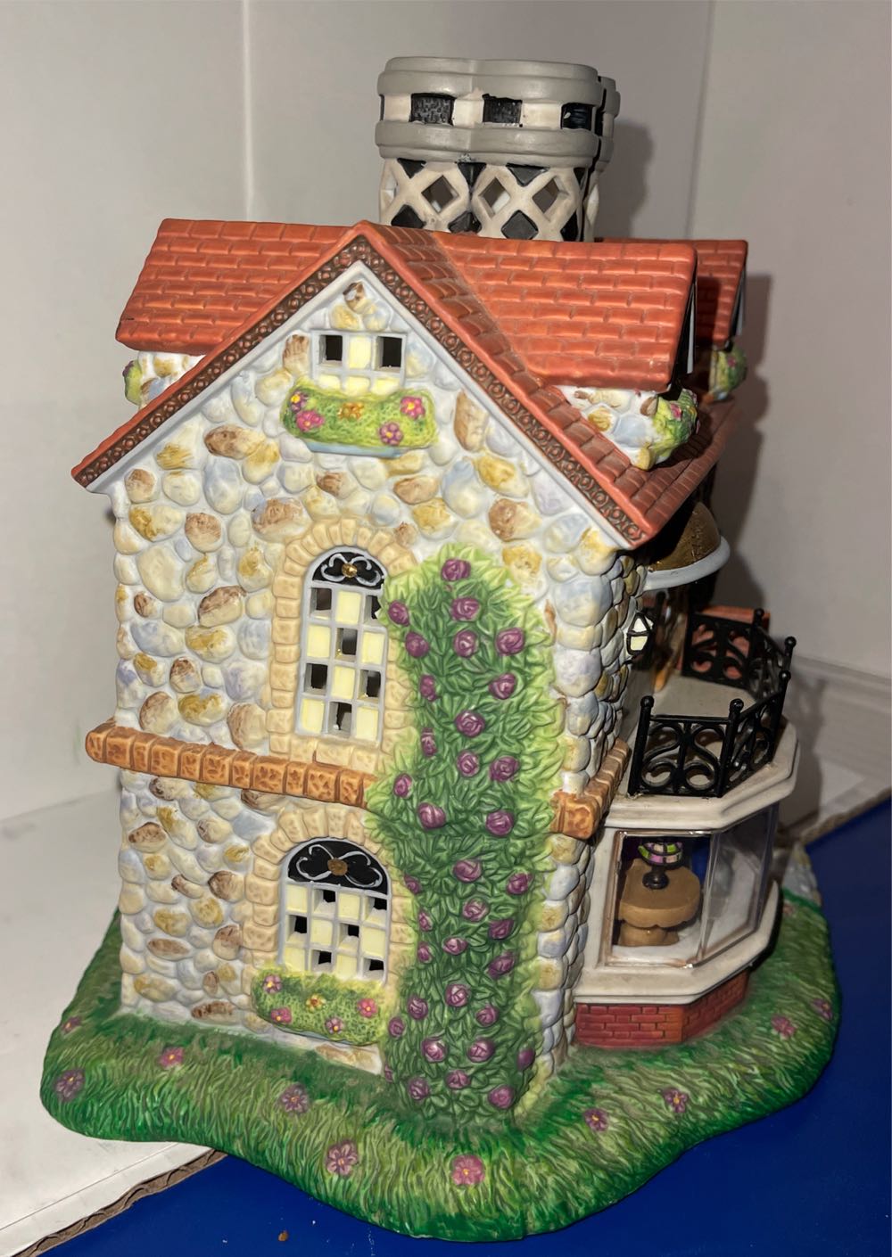 Party Lite Old World Village #3  ornament collectible - Main Image 3