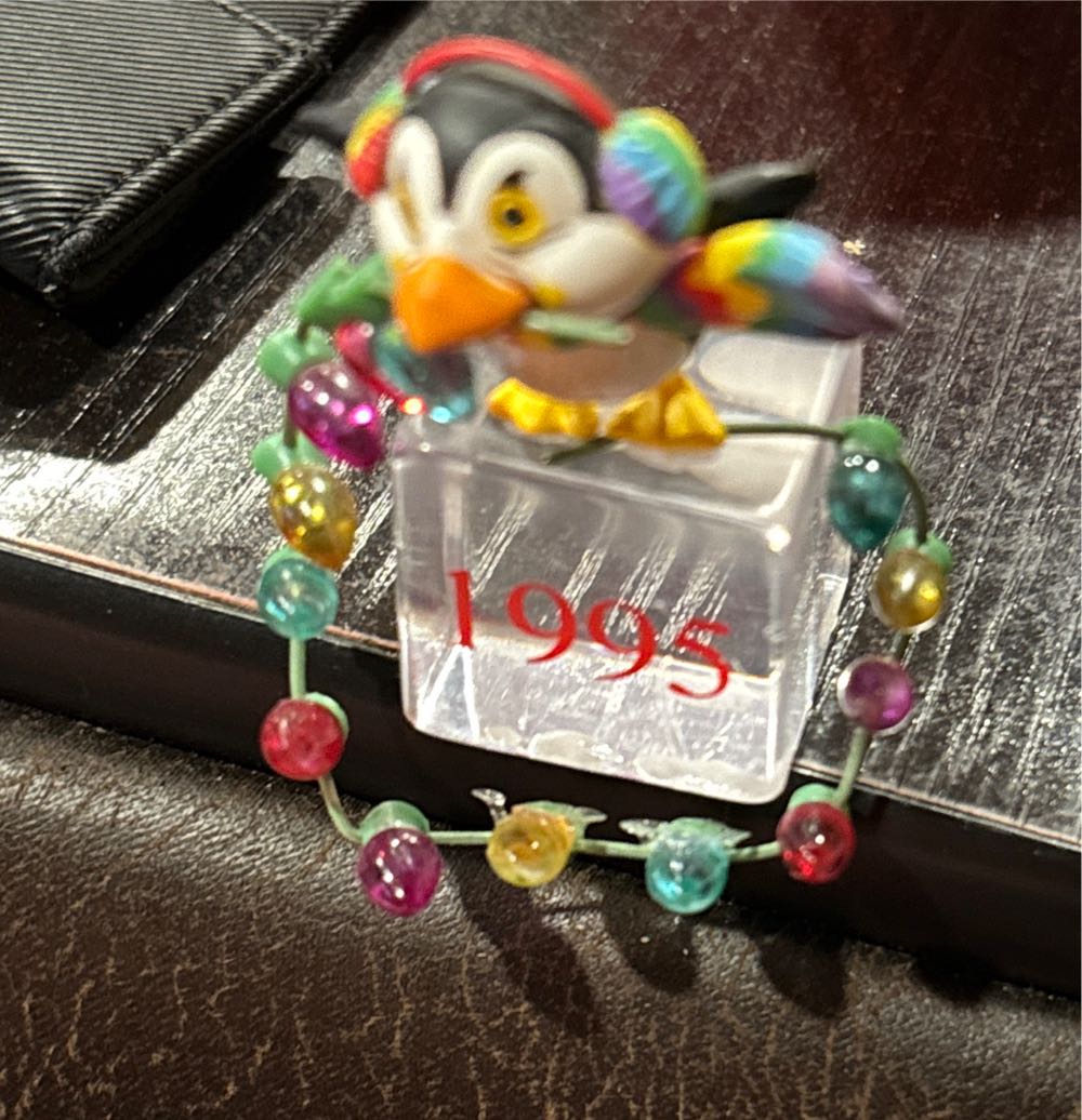 1995 Ice Pals - Vintage (Ice Pals) ornament collectible [Barcode 018100865917] - Main Image 2