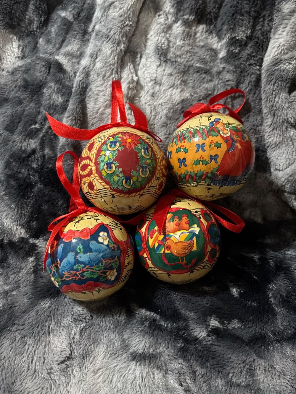 The Twelve Days Of Christmas Ornaments In Original Box  ornament collectible [Barcode 008246937005] - Main Image 4