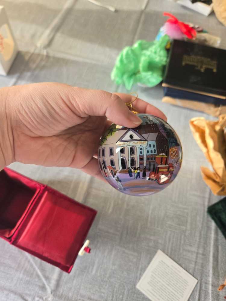 Quincy Market  ornament collectible - Main Image 1