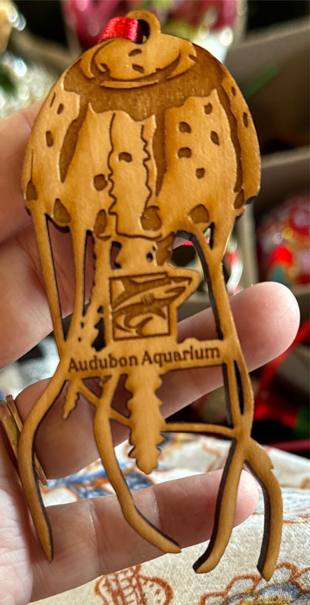 Dept 56 Metal Ornament Hanger With Weighted Star Base