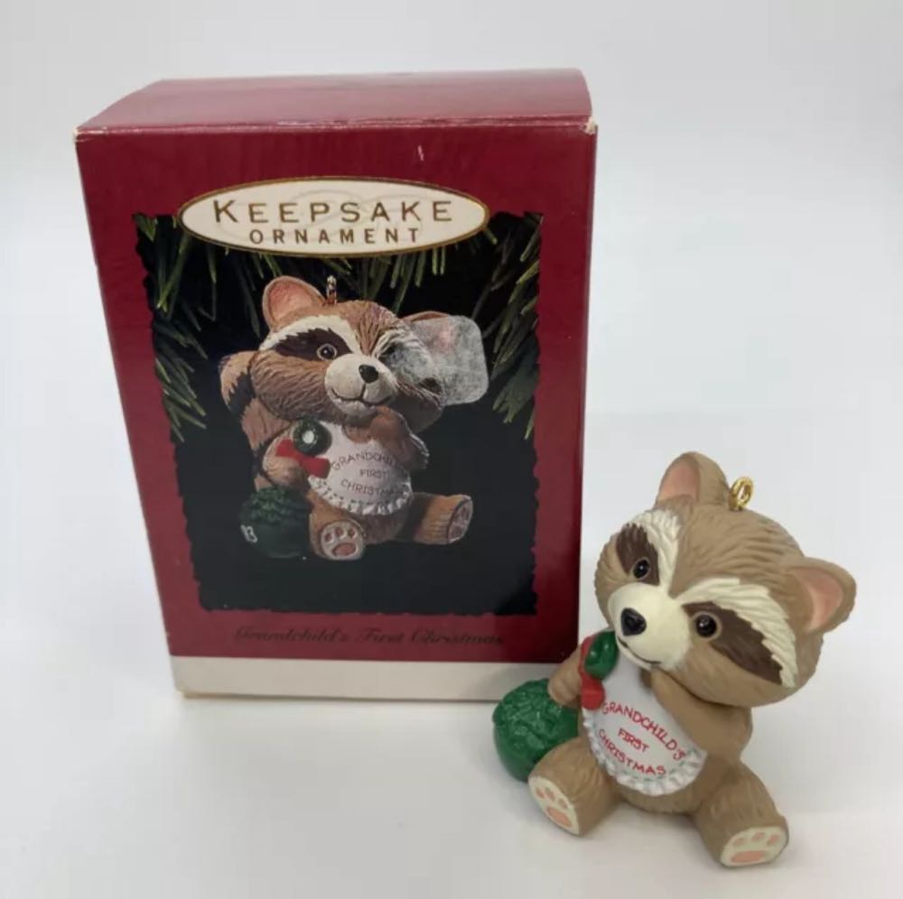 Cookie Cutter - Hallmark - Squirrel