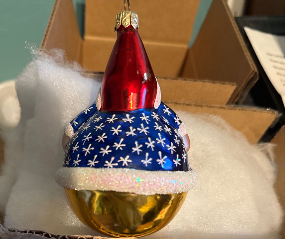 Rolly Polly Star Santa  ornament collectible - Main Image 2