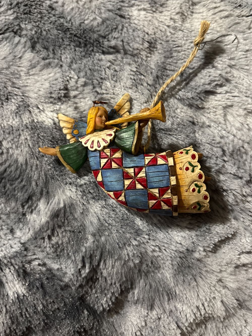 Pooh Holding Ornament 