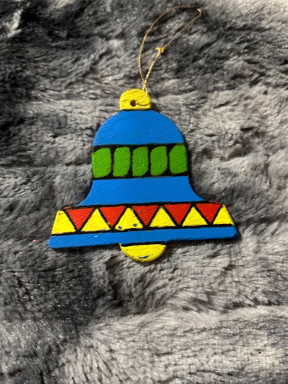 Gold Ornament Stand For 4 Ornaments