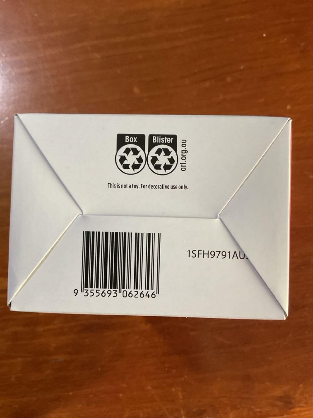 Mickey Mouse Green Sweater - Disney Mickey Mouse ornament collectible [Barcode 9355693062646] - Main Image 3