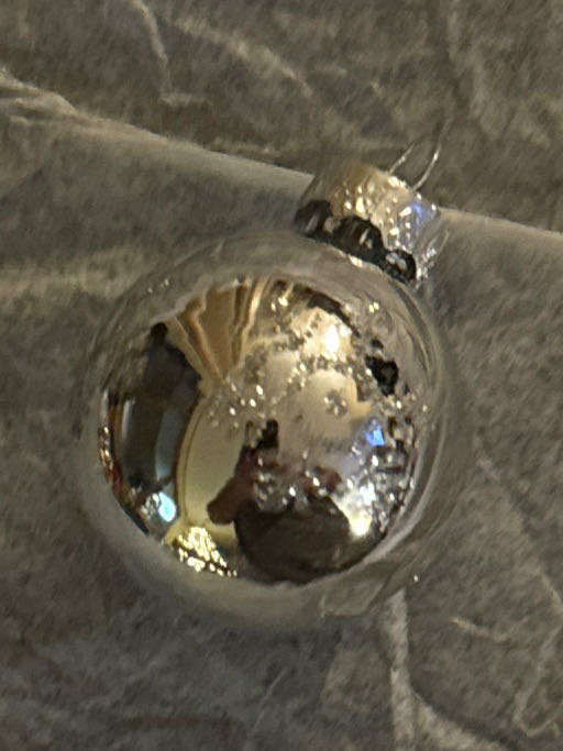 Snowtop Lodge 2021 Repaint Whittaker Q Snowden KOC REPAINT - RED Buttons