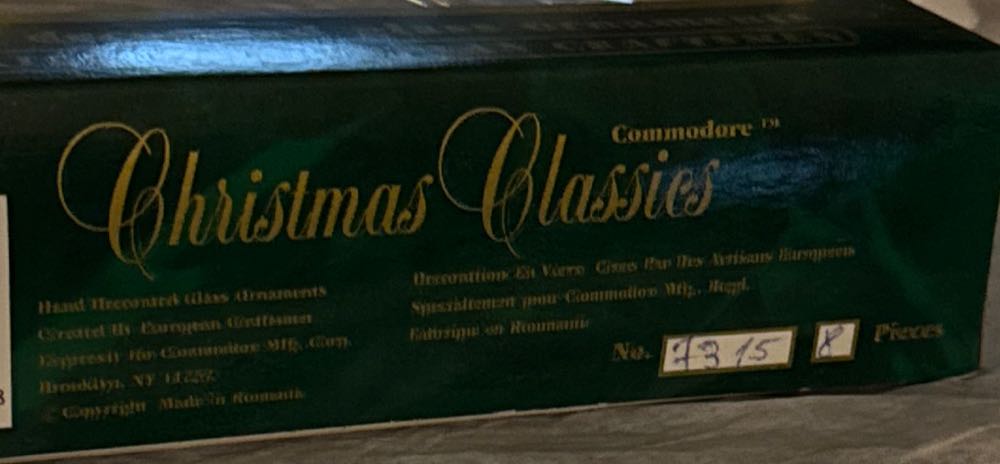 Small White Ball With Gold Glitter - Christmas Classics ornament collectible [Barcode 048266070368] - Main Image 3