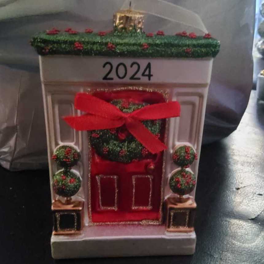 Sparkle & Scroll Silverplated Gingerbread