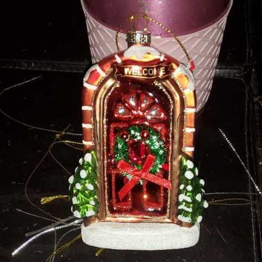 6 Pk Bottles With Santa On Carton 