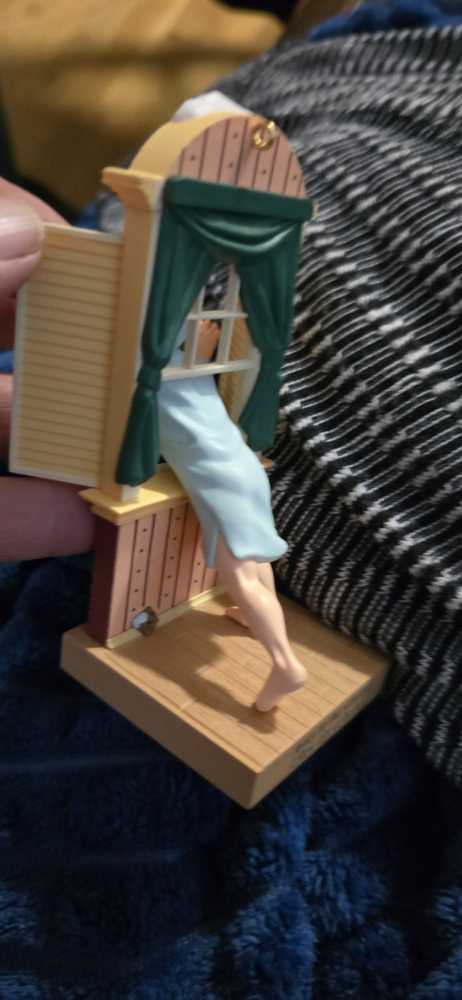 Hallmark The Night Before Christmas  Away  To Window  ornament collectible - Main Image 4