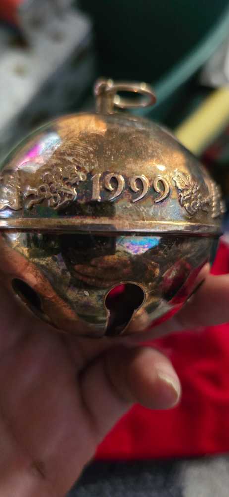 Wallace Silversmiths Silver Plated Sleigh Bell Christmas Box With Trees Holly Plate  ornament collectible [Barcode 011477842994] - Main Image 4