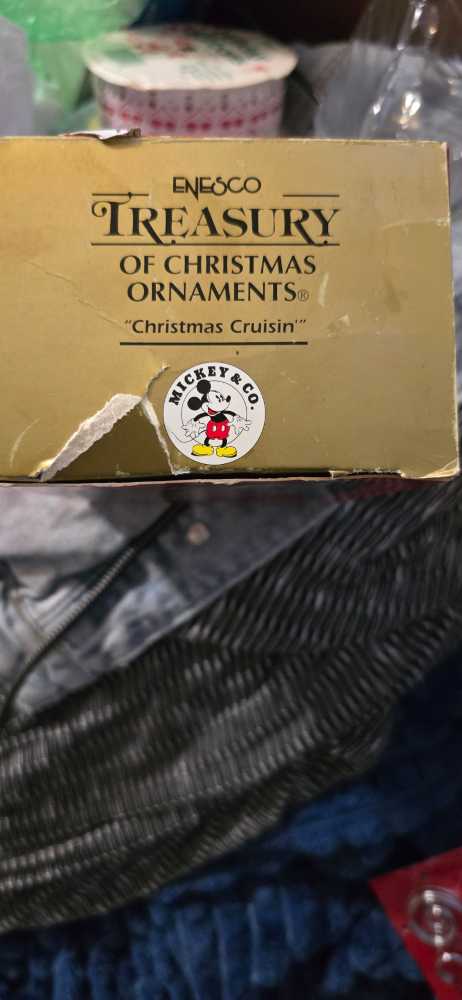 Christmas CRuisin   ornament collectible [Barcode 045544133548] - Main Image 2