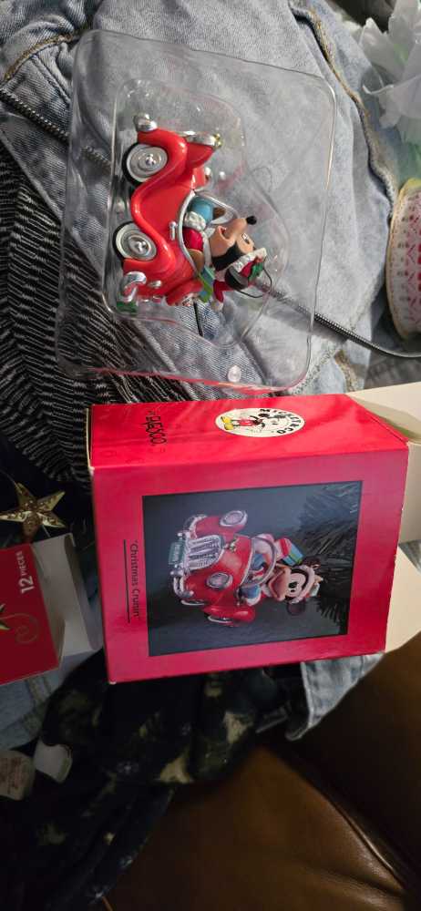 Christmas CRuisin   ornament collectible [Barcode 045544133548] - Main Image 4