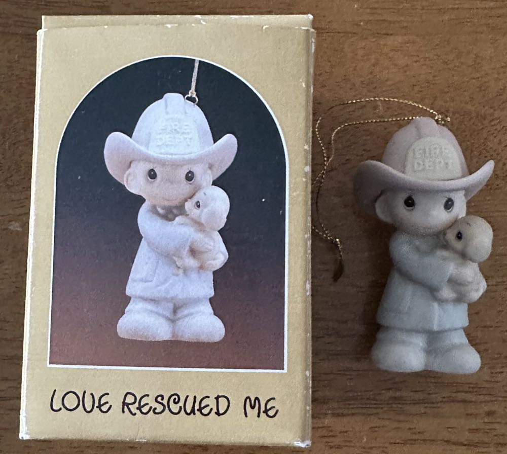 Love Rescued Me - Precious Moments Ornaments (Christmas) ornament collectible - Main Image 4