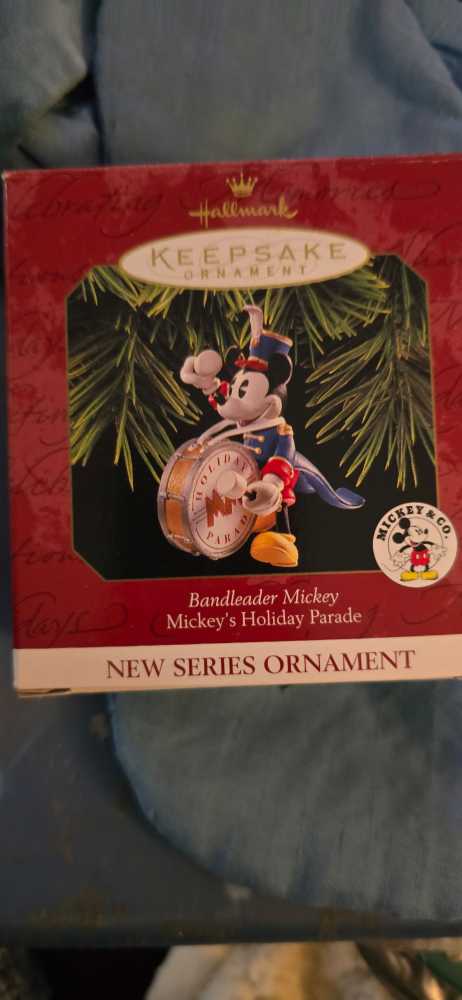 Mickey Holiday Parade Drum  ornament collectible - Main Image 4