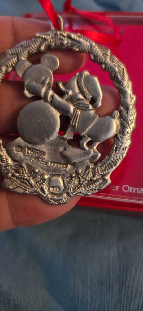 Hudson Donald Mickey Snowman   ornament collectible - Main Image 3