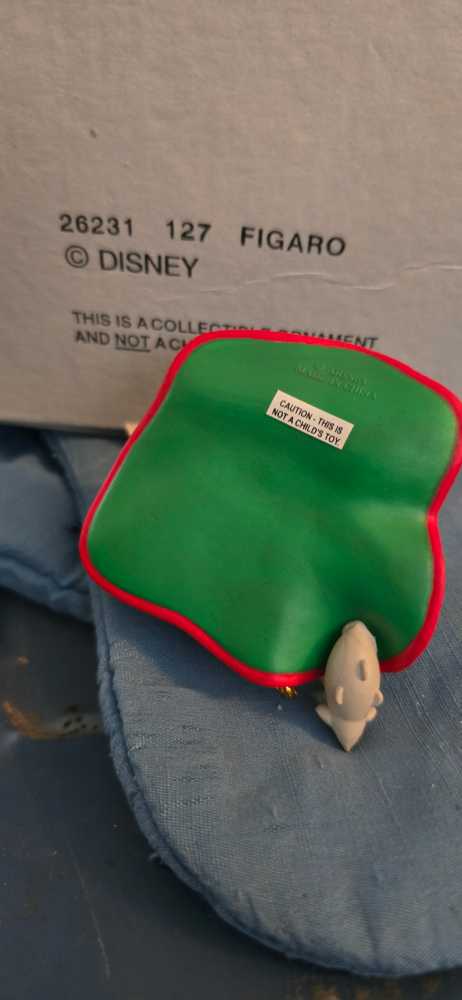 26231 # 127 FIGARO   ornament collectible - Main Image 3