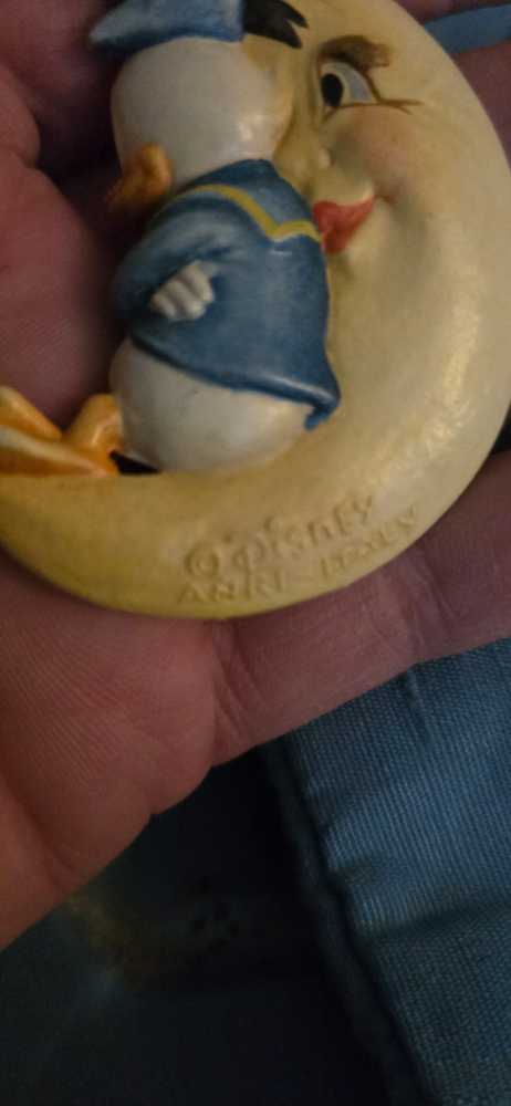 ANRi  ITALY DISNEY DONALD ON MOON  ornament collectible - Main Image 2