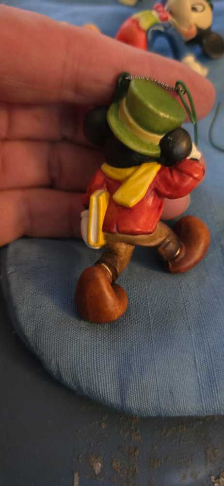Mickey Top Hat Yellow Book  ornament collectible - Main Image 2
