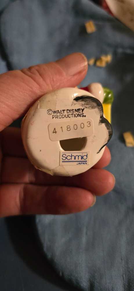 Minnie Mouse Present Ceramic   ornament collectible - Main Image 2