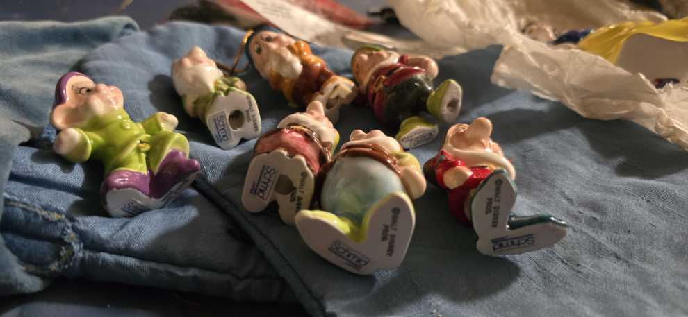 Snow White & Seven DWARFS WALT DISNEY PROD SCHMID   ornament collectible - Main Image 3